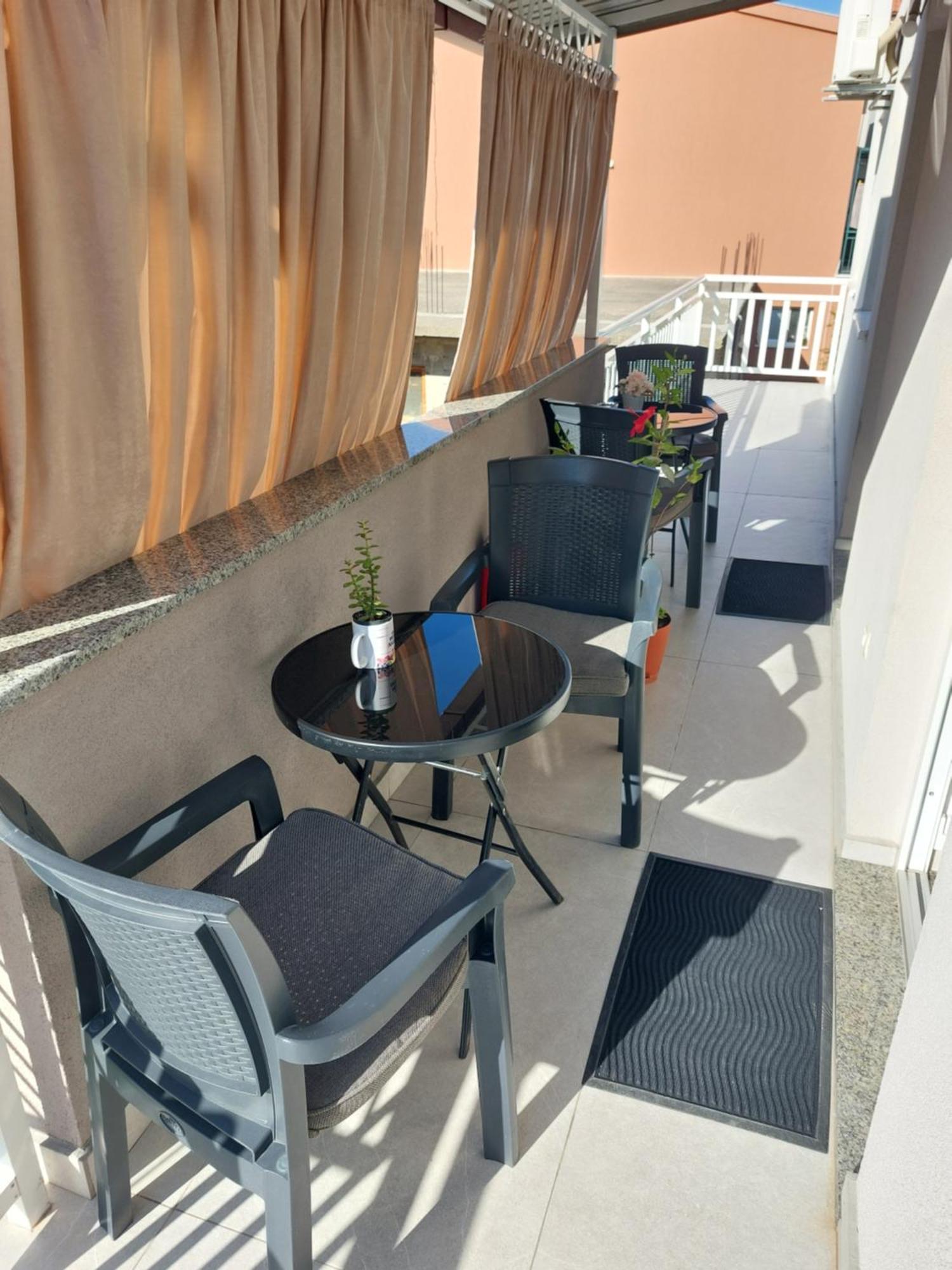 Apartmani Perla ネウム エクステリア 写真